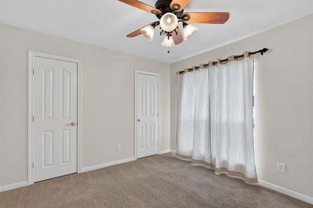 2223 Meadows Boulevard, League City, TX 77573