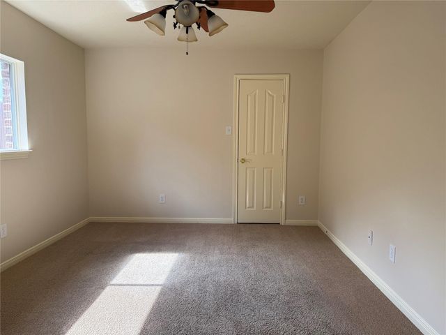 2223 Meadows Boulevard, League City, TX 77573