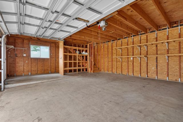 2223 Meadows Boulevard, League City, TX 77573