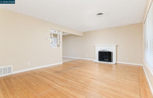 1967 Whitman Way, Sacramento, CA 95822