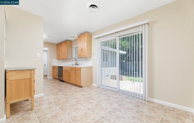 1967 Whitman Way, Sacramento, CA 95822