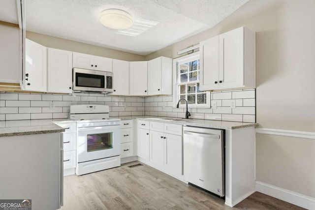 98 Pace Drive, Hiram, GA 30141