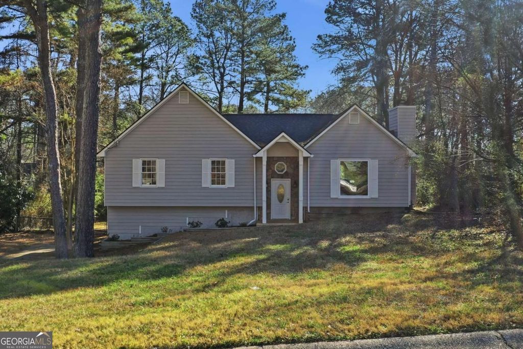 98 Pace Drive, Hiram, GA 30141