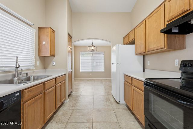 2008 E BLUEFIELD Avenue, Phoenix, AZ 85022