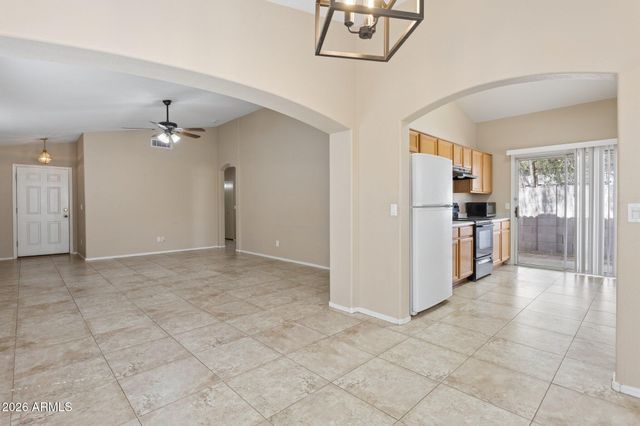 2008 E BLUEFIELD Avenue, Phoenix, AZ 85022