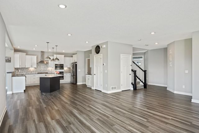 9597 Timber Terrace, Victoria, MN 55386