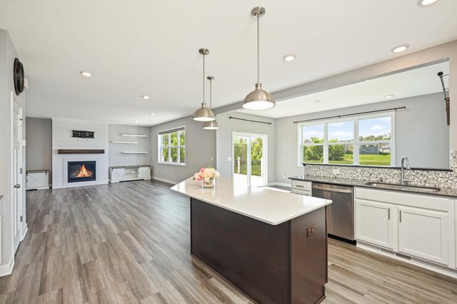 9597 Timber Terrace, Victoria, MN 55386