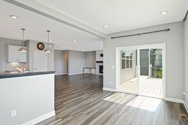 9597 Timber Terrace, Victoria, MN 55386