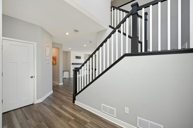 9597 Timber Terrace, Victoria, MN 55386