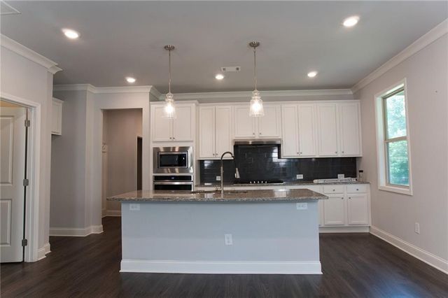 4652 Silver Oak Drive SW, Gainesville, GA 30504