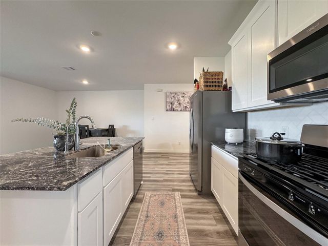 8706 Marlow Drive, Texas City, TX 77591