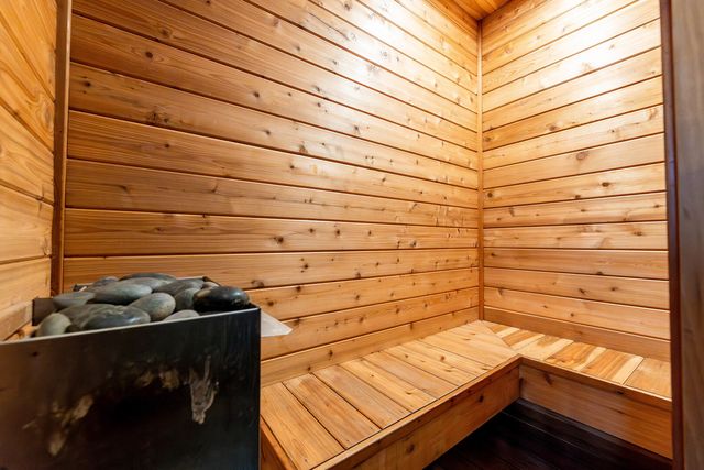 15520 113th Avenue, Orland Park, IL 60467