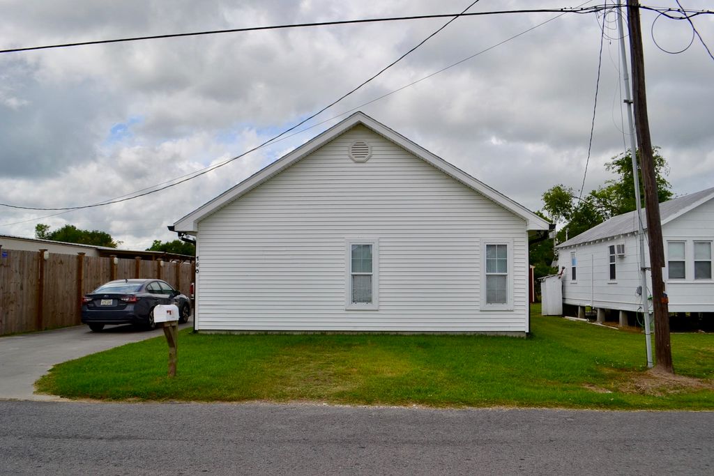 150 West 64th Street, Cut Off, LA 70345