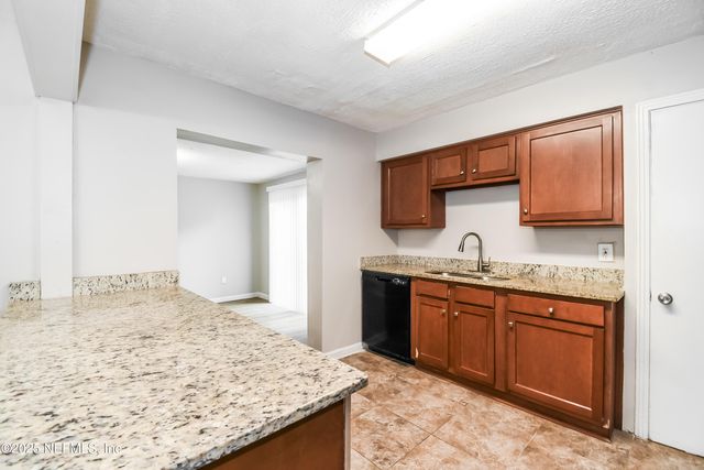 6418 BALLEJO Court N, Jacksonville, FL 32210