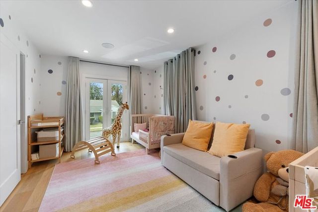 5528 Marburn Avenue, Los Angeles, CA 90043