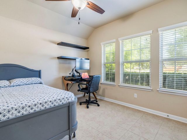 101 Beargrass DR, Kyle, TX 78640