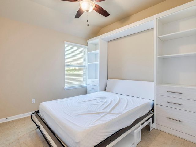 101 Beargrass DR, Kyle, TX 78640