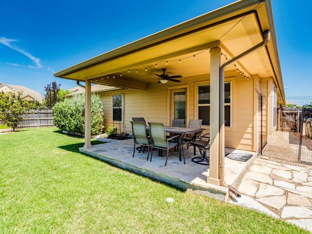 101 Beargrass DR, Kyle, TX 78640