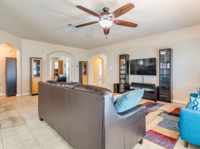 101 Beargrass DR, Kyle, TX 78640