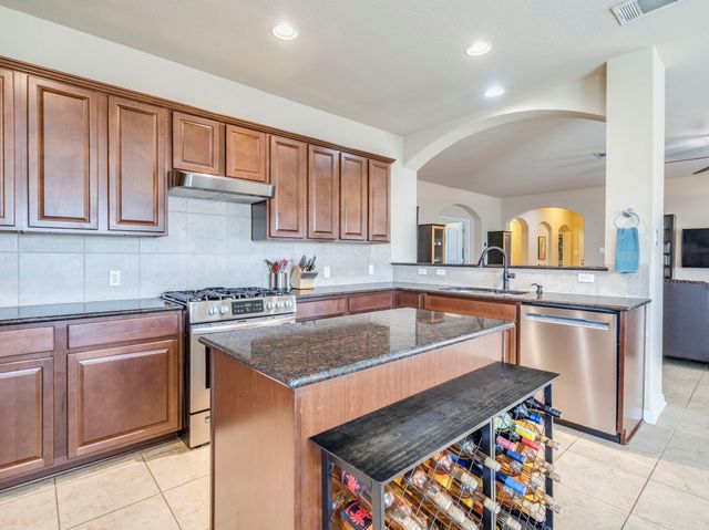 101 Beargrass DR, Kyle, TX 78640