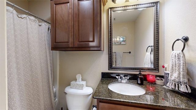 458 Chimney Hill Drive, College Station, TX 77840