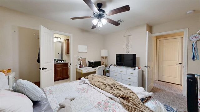 458 Chimney Hill Drive, College Station, TX 77840