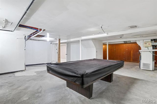 1401 Norman Place, St Louis, MO 63122