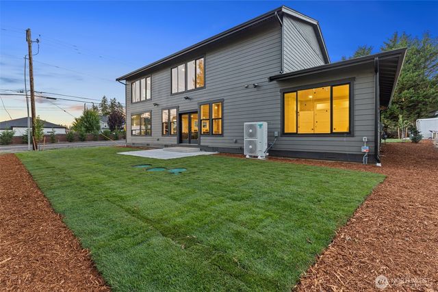 1517 176TH Avenue Ct E, Lake Tapps, WA 98391