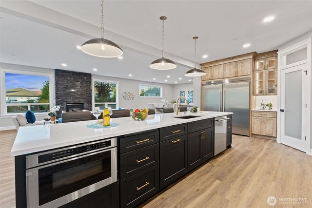 1517 176TH Avenue Ct E, Lake Tapps, WA 98391