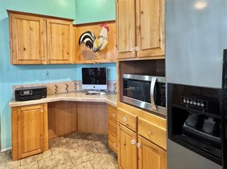 674 County Road 447, Waelder, TX 78959