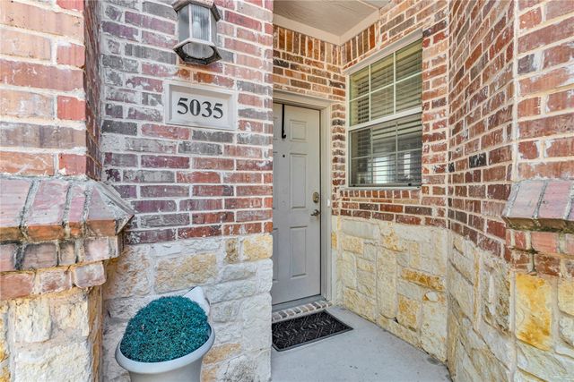 5035 Barcelona Trail, Grand Prairie, TX 75052
