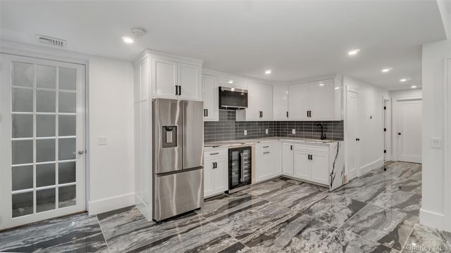 37 Wakeman Road, Hampton Bays, NY 11946