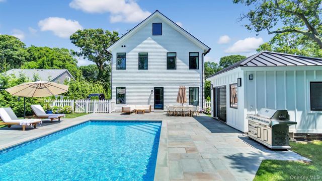 37 Wakeman Road, Hampton Bays, NY 11946
