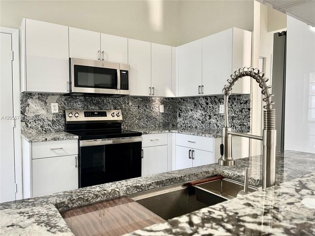 5508 NW 101st Court 0, Doral, FL 33178
