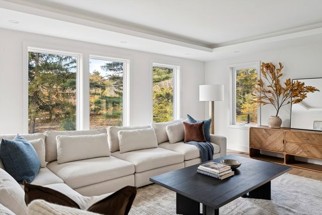 873 Chestnut Street, Newton, MA 02468