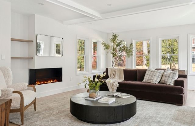 873 Chestnut Street, Newton, MA 02468