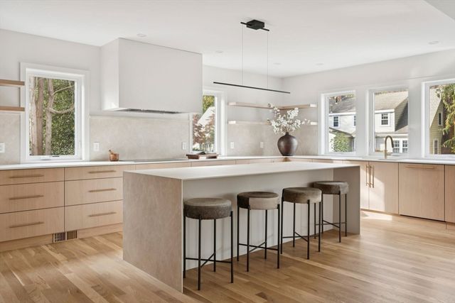 873 Chestnut Street, Newton, MA 02468