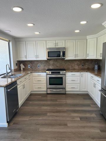 95 Torremolinos Drive, Rancho Mirage, CA 92270