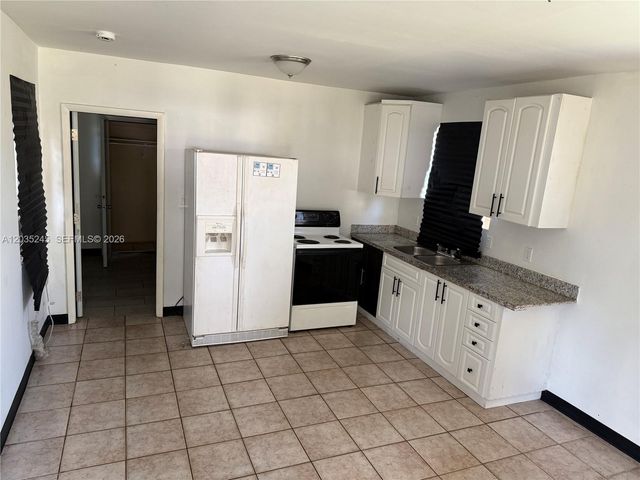 41 SW 7th Ave 1, Dania Beach, FL 33004