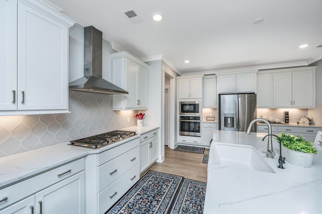 202 Huguenot Trail, Huger, SC 29450