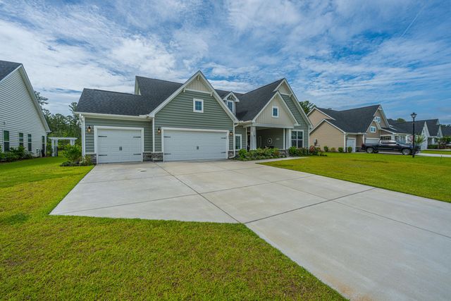 202 Huguenot Trail, Huger, SC 29450