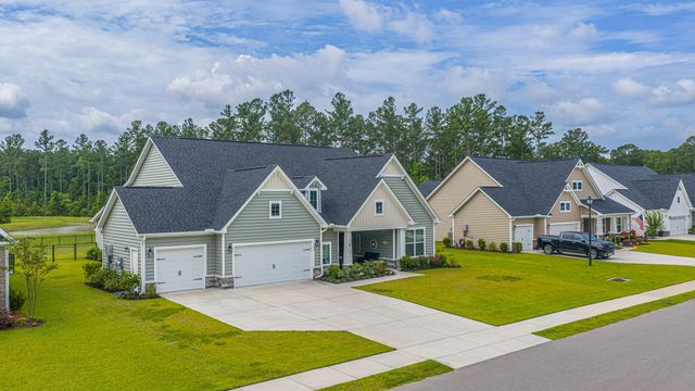 202 Huguenot Trail, Huger, SC 29450