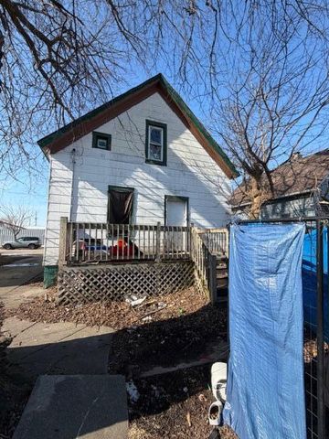 2043 Clark STREET, Racine, WI 53403