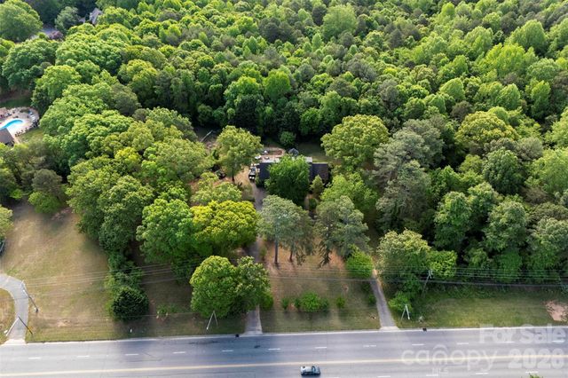 3110 Robinwood Road, Gastonia, NC 28054