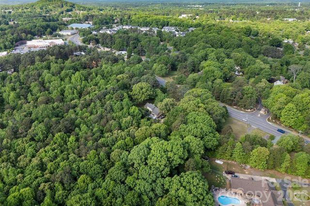 3110 Robinwood Road, Gastonia, NC 28054