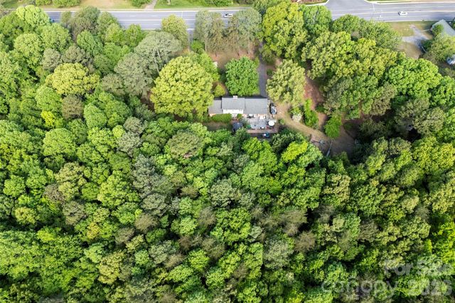 3110 Robinwood Road, Gastonia, NC 28054