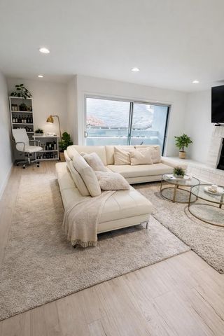 930 California 105, Santa Monica, CA 90403