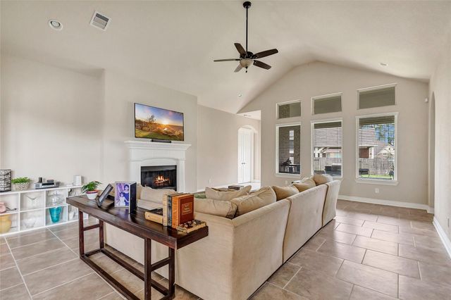 18115 Stari Most Lane, Houston, TX 77044