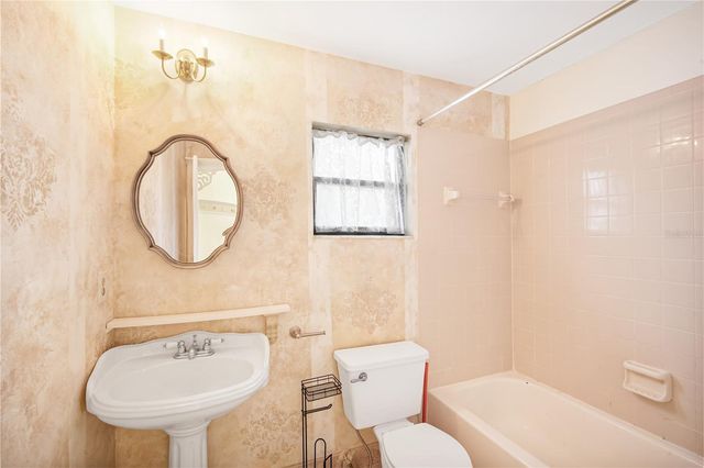 12715 TROWBRIDGE LANE, Tampa, FL 33624