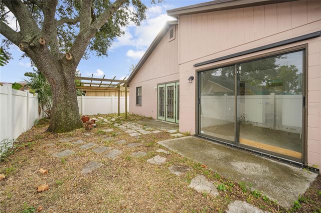 12715 TROWBRIDGE LANE, Tampa, FL 33624